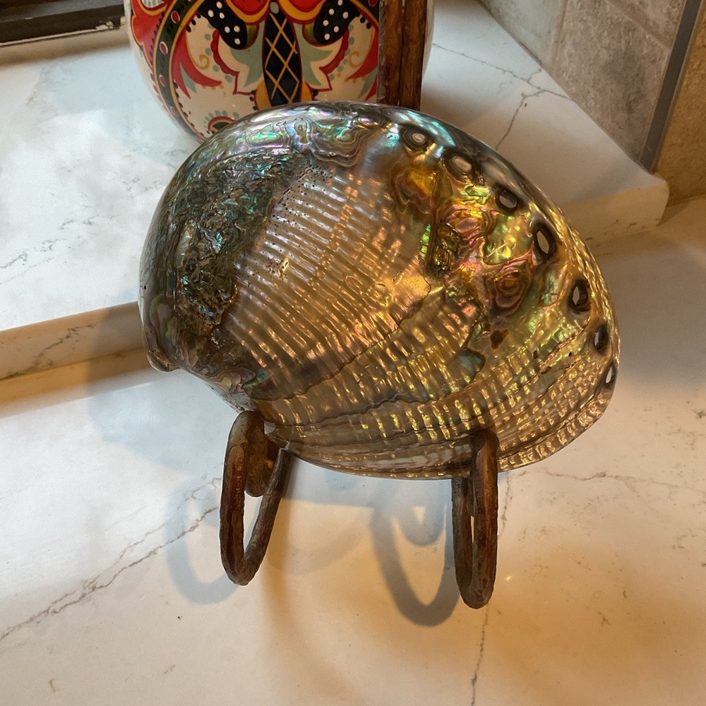 Iridescent Large Abalone Shell - Picture 5 of 8